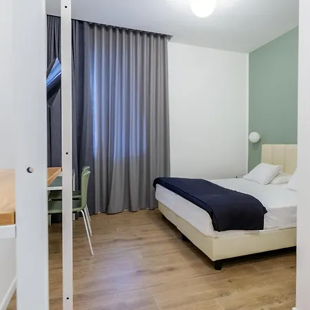 Re Di Roma Luciano Guest House 2