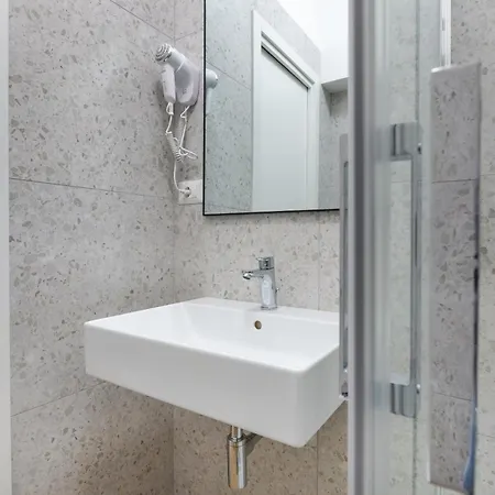 Re Di Roma Luciano Guest House 2 Affittacamere Roma