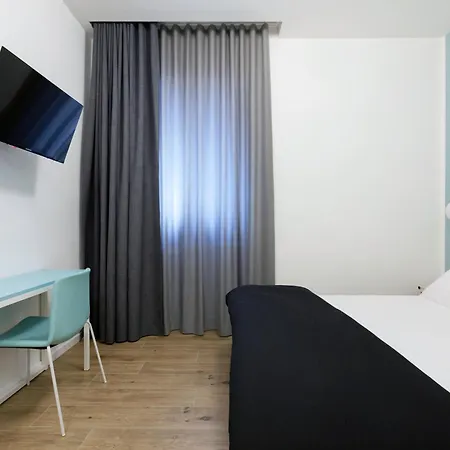 Affittacamere Re Di Roma Luciano Guest House 2